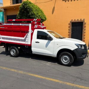 Nissan NP300 Estacas 2019